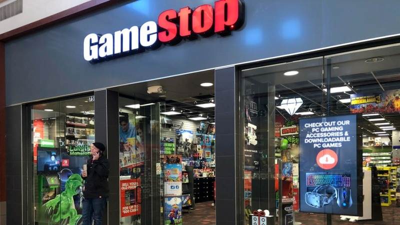 GameStop’s net sales down 10% to $1.24B in Q1