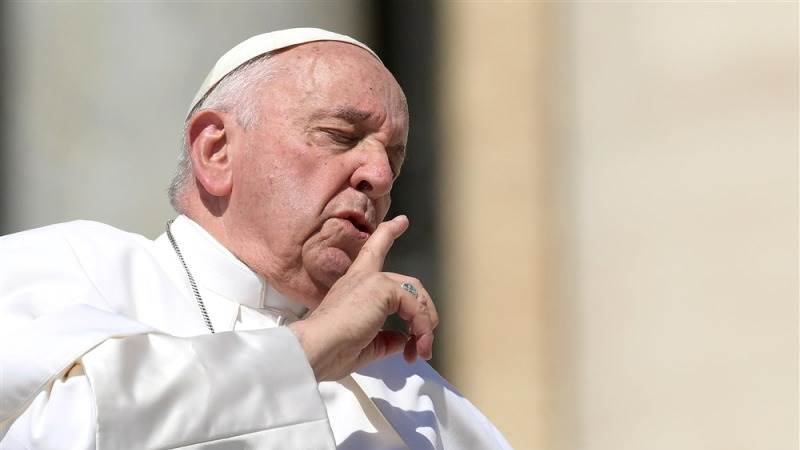 Pope to leave hospital in coming days, Vatican says