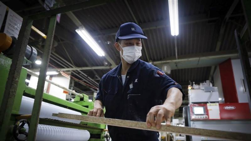 Japan’s industrial output down by 0.7% in April