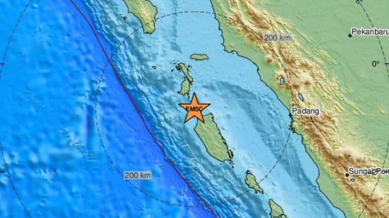 5.5-magnitude earthquake shakes western Indonesia