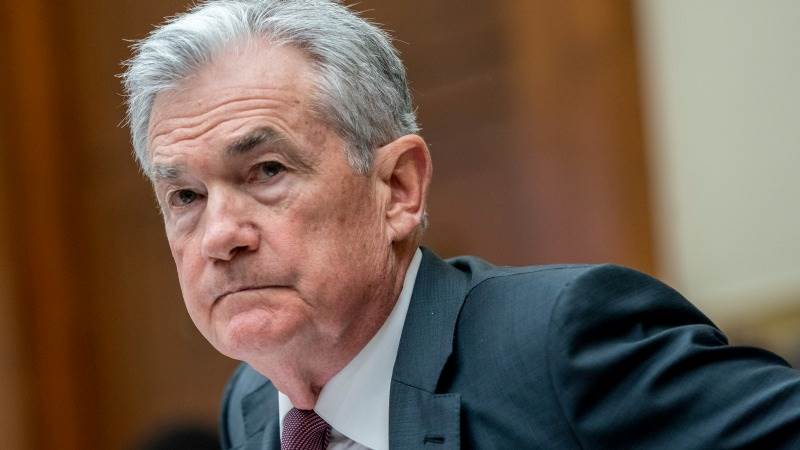 Powell: Banks collapsed due to bad management decisions