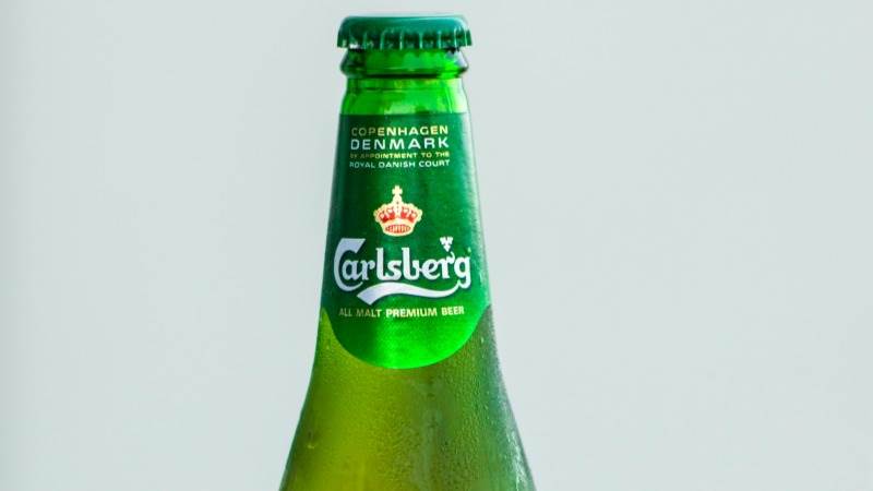 Carlsberg signs deal to sell Russian business