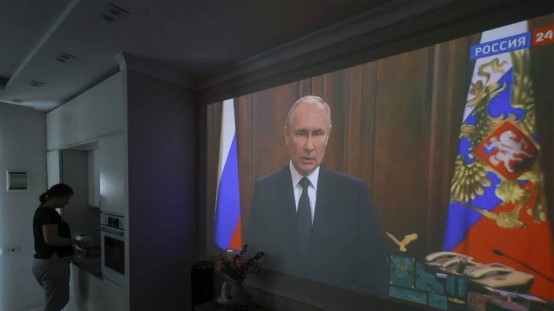 Putin says Ukraine his top priority