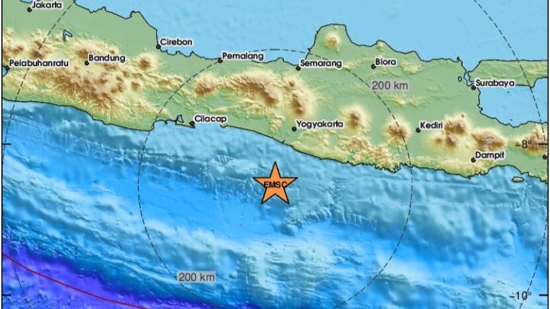 6.3-magnitude earthquake strikes Java, Indonesia