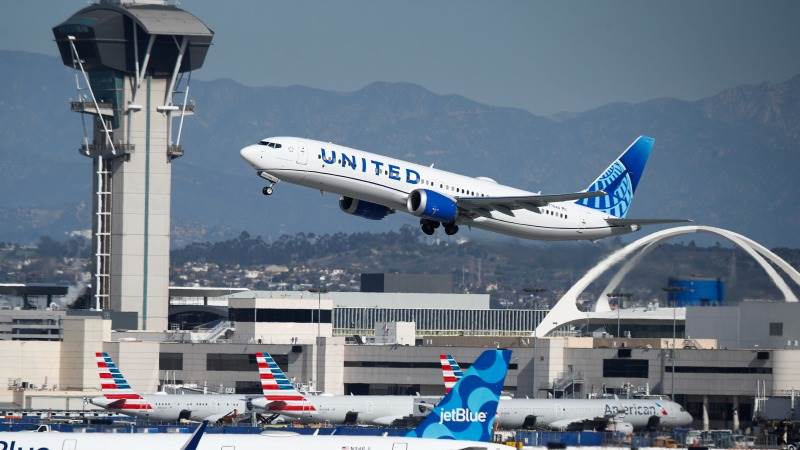 United allegedly offers 30,000 miles to clients most hit by delays