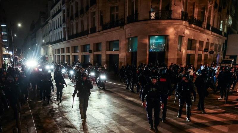 France deploys 45,000 police officers again amid riots