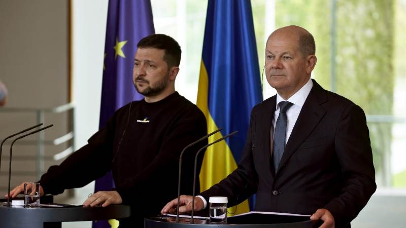 Zelensky, Scholz urge for grain deal to be extended