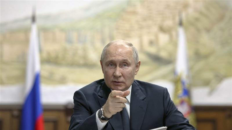 Putin content with development of Russian economy