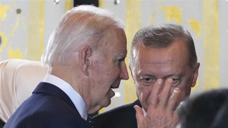 Biden, Erdogan discuss political and economic cooperation