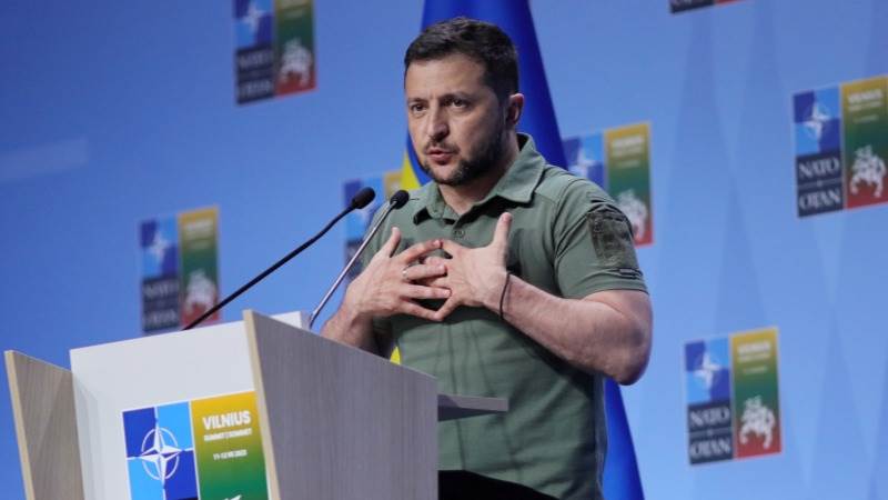 Zelensky: Ukraine ready to sign security guarantee deals