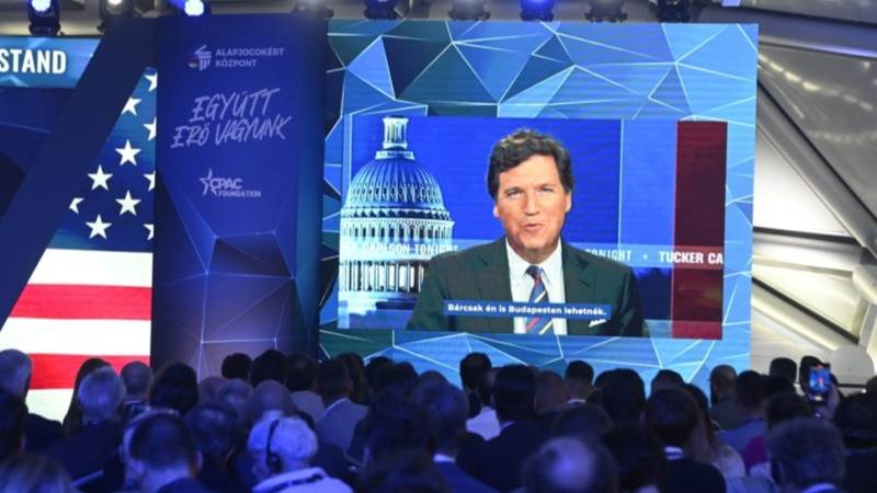 Carlson reportedly raising funds to start media company