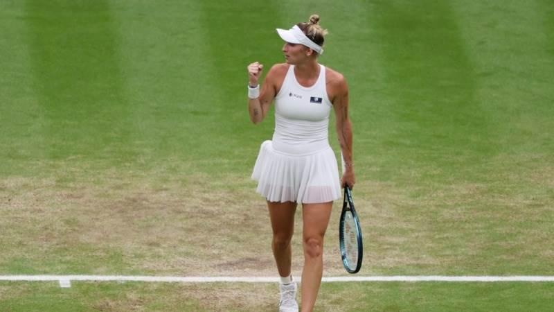 Vondrousova beats Jabeur to win Wimbledon