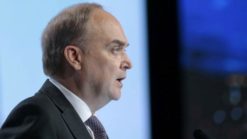 Antonov: US aid will only prolong agony of Zelensky regime