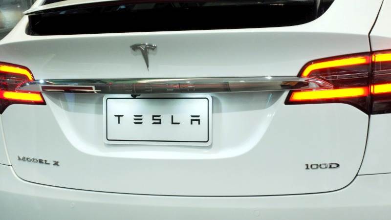 NHTSA: Tesla to recall 15,869 vehicles in US