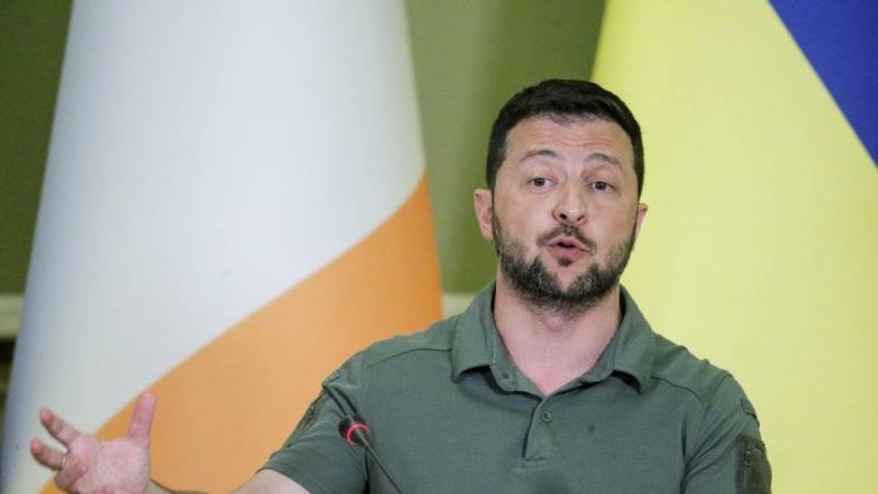 Zelensky: Russia must lose every day