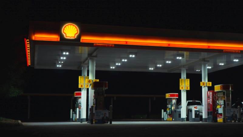 Shell posts 82% income drop, announces $3B buyback program