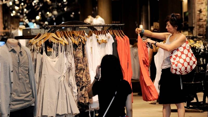 US consumer confidence grows in July