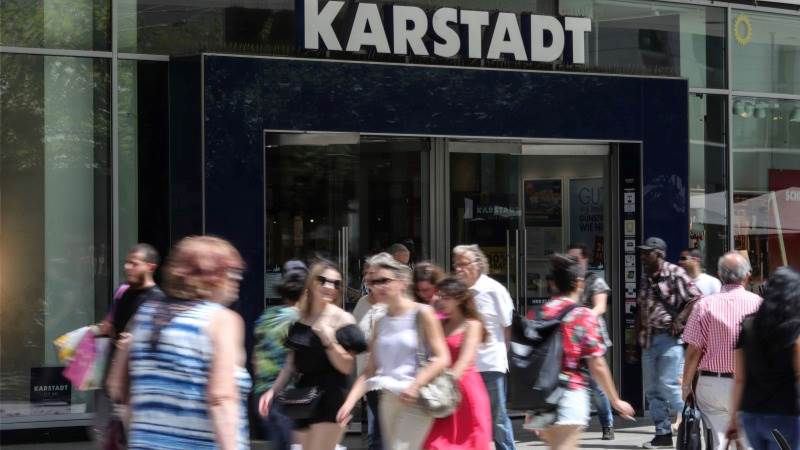 German retail sales down 1.6% in June