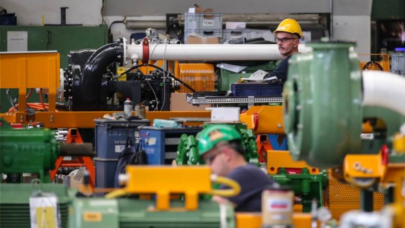 Eurozone manufacturing PMI down in July, at 38-month low