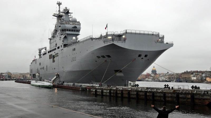 Ukraine claims it damaged Russian warship