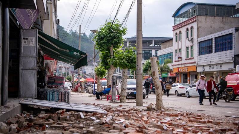 At least 10 injured in 5.4-magnitude tremor in China