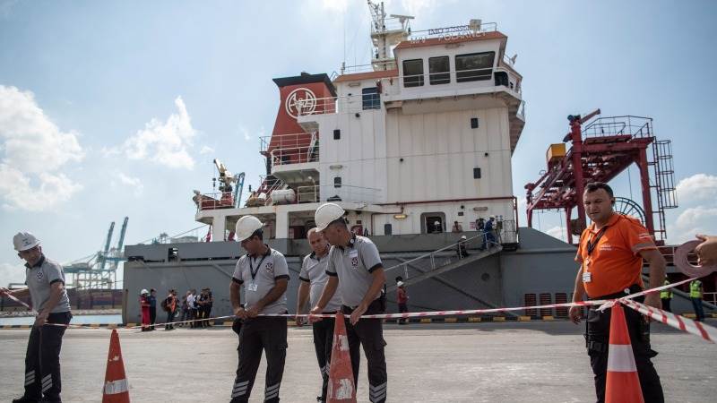 At least 5 injured in grain port explosion in Turkey