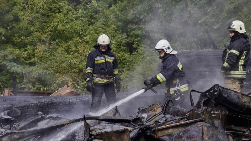 Fire erupts in northern Donetsk after shelling