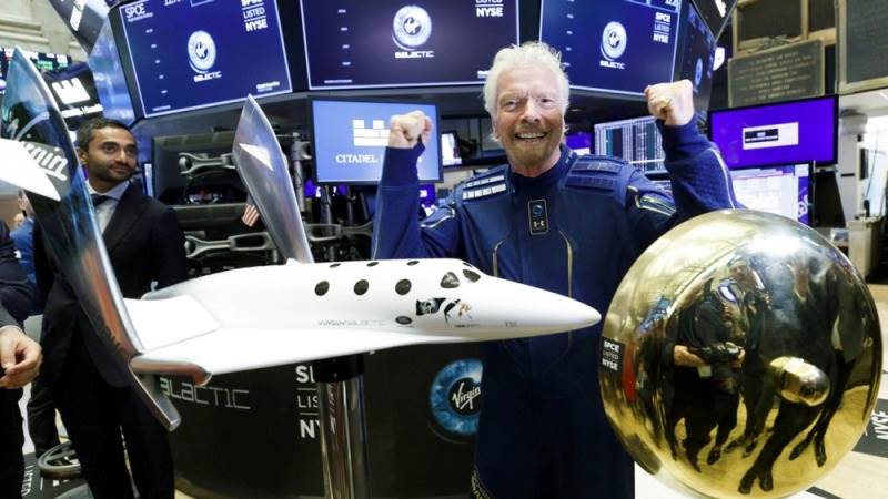 Virgin Galactic launches its first tourist spaceflight