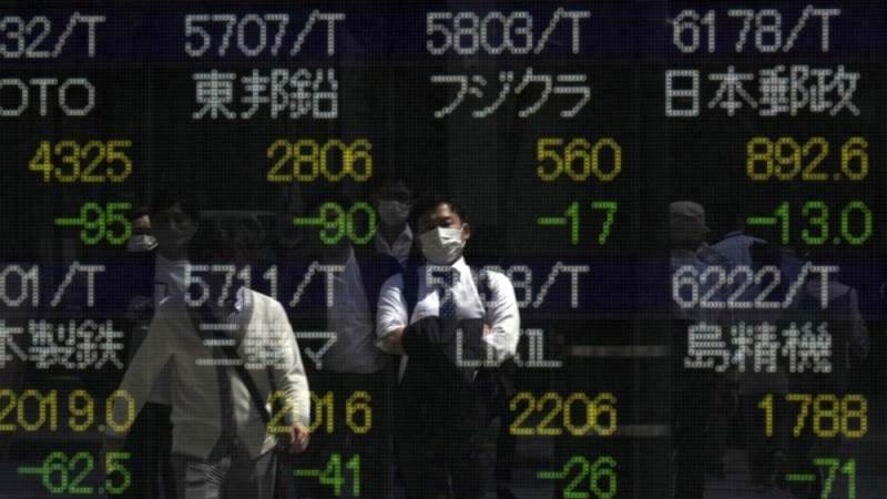 Asia-Pacific trades lower ahead of economic data