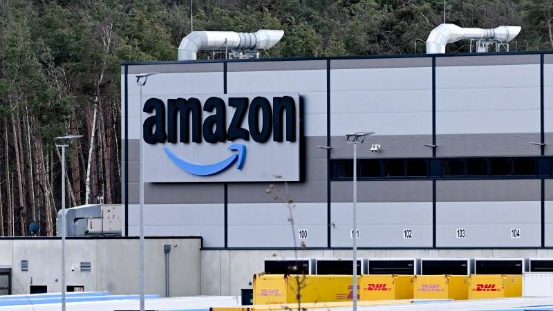 Amazon devices chief to retire by year-end