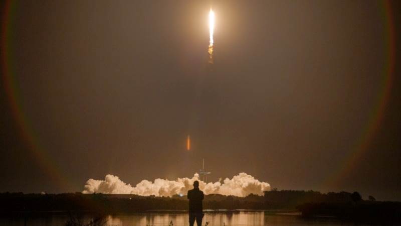 22 Starlink satellites launched by SpaceX