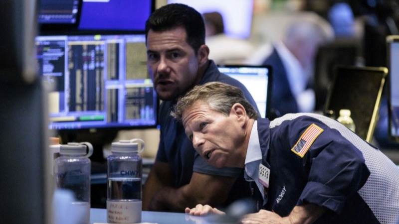 Wall Street closes mixed amid US, Japan, S. Korea summit