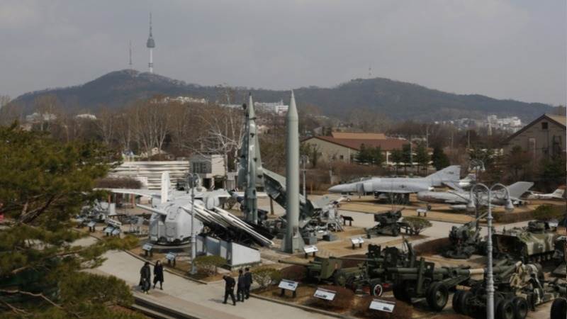 S. Korea urges North not to launch satellite