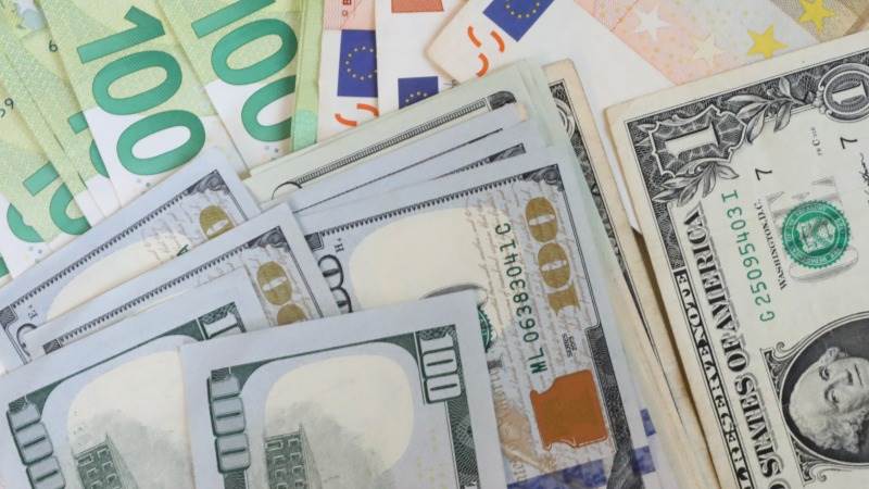 Euro lowest against dollar since mid-June