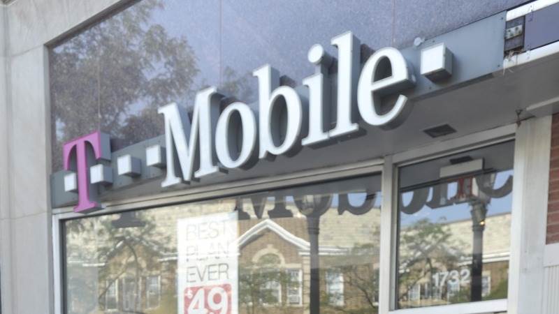 T-Mobile US to cut nearly 7% of workforce