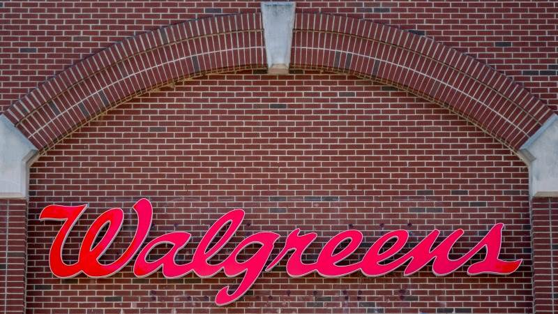 CEO Brewer to leave Walgreens