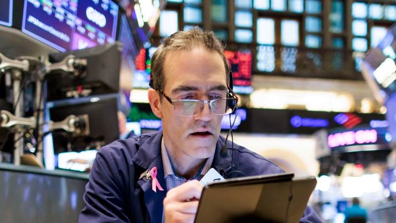 US opens mostly lower ahead of factory orders