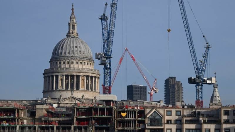 UK construction sector growth slows in August