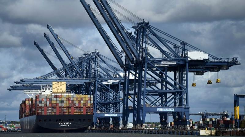 UK trade deficit up to £18.8 billion in 3 months to July