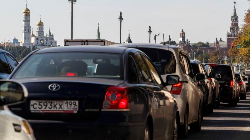 Finland bans vehicles with Russian plates