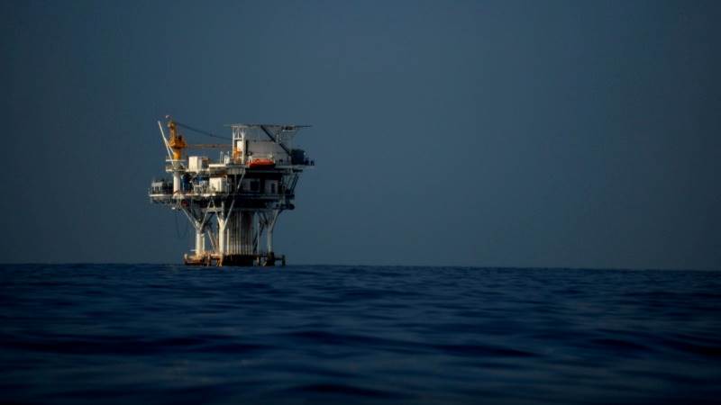 US oil rig count up by two to 515