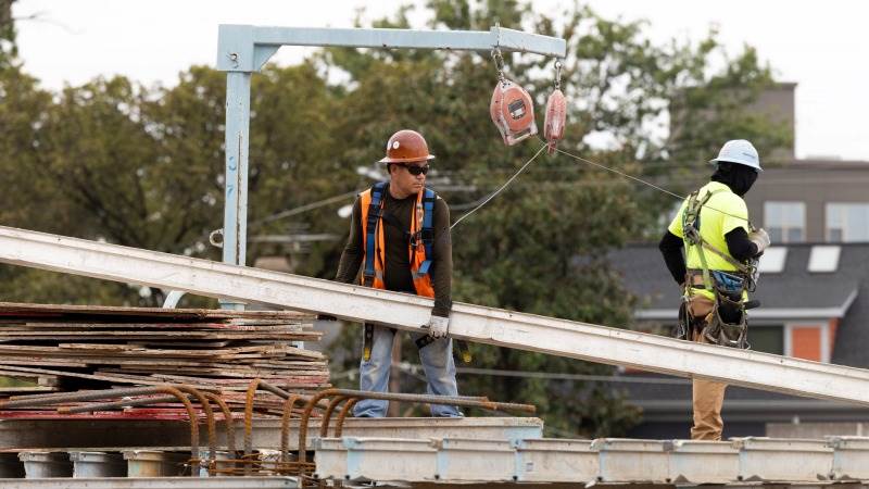 US home builder confidence down in September