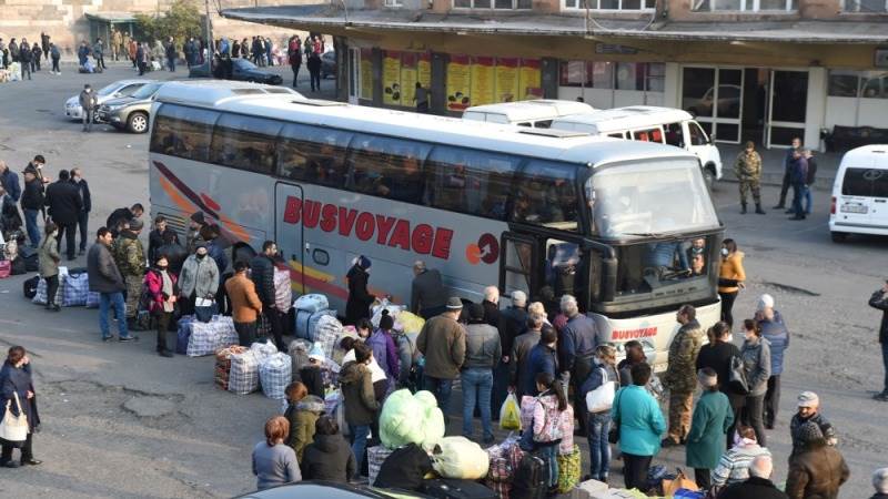 Armenia evacuates hundreds from Nagorno-Karabakh