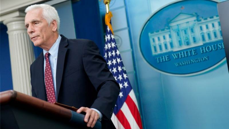 WH: US economy facing headwinds