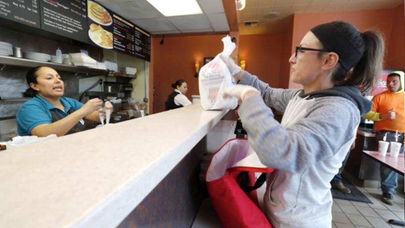 California to hike minimum wage for fast food workers