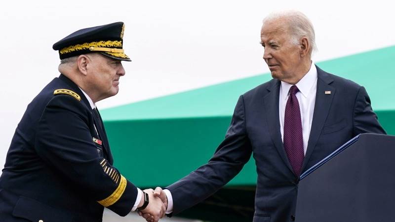 Biden thanks General Milley for his service