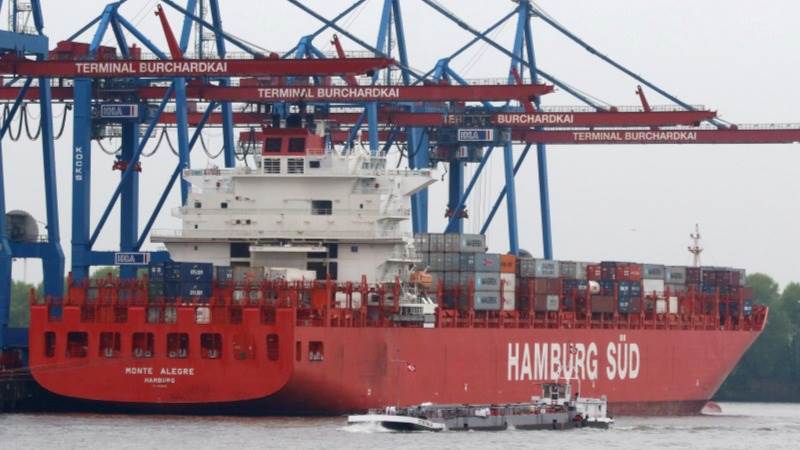 German trade surplus shrinks to €16.6B in August