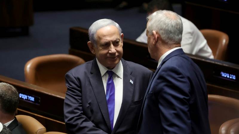 Netanyahu, Gantz nearing deal on unity gov’t