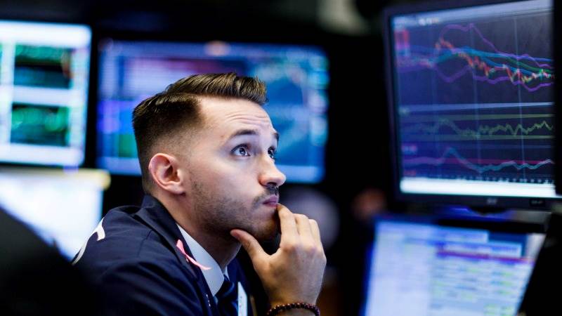 US closes sharply lower with Nasdaq sinking 3%