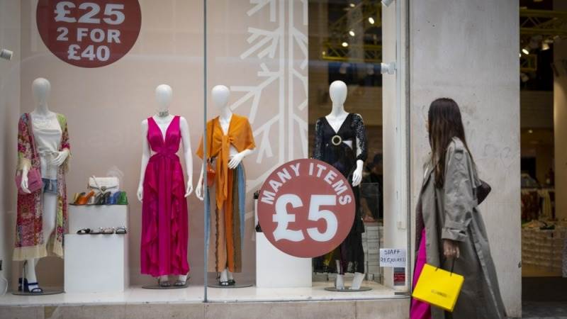 GfK: UK consumer confidence worsens in October